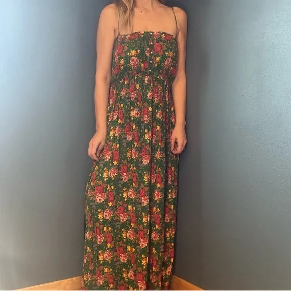 Green Floral Maxi Dress with Spaghetti Straps - Picture 3 of 12